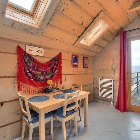 Chalet Mountain Shelter Gawlaki