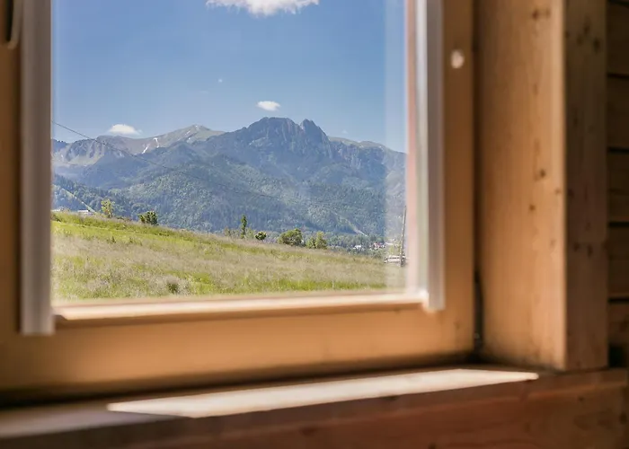 Mountain Shelter Gawlaki